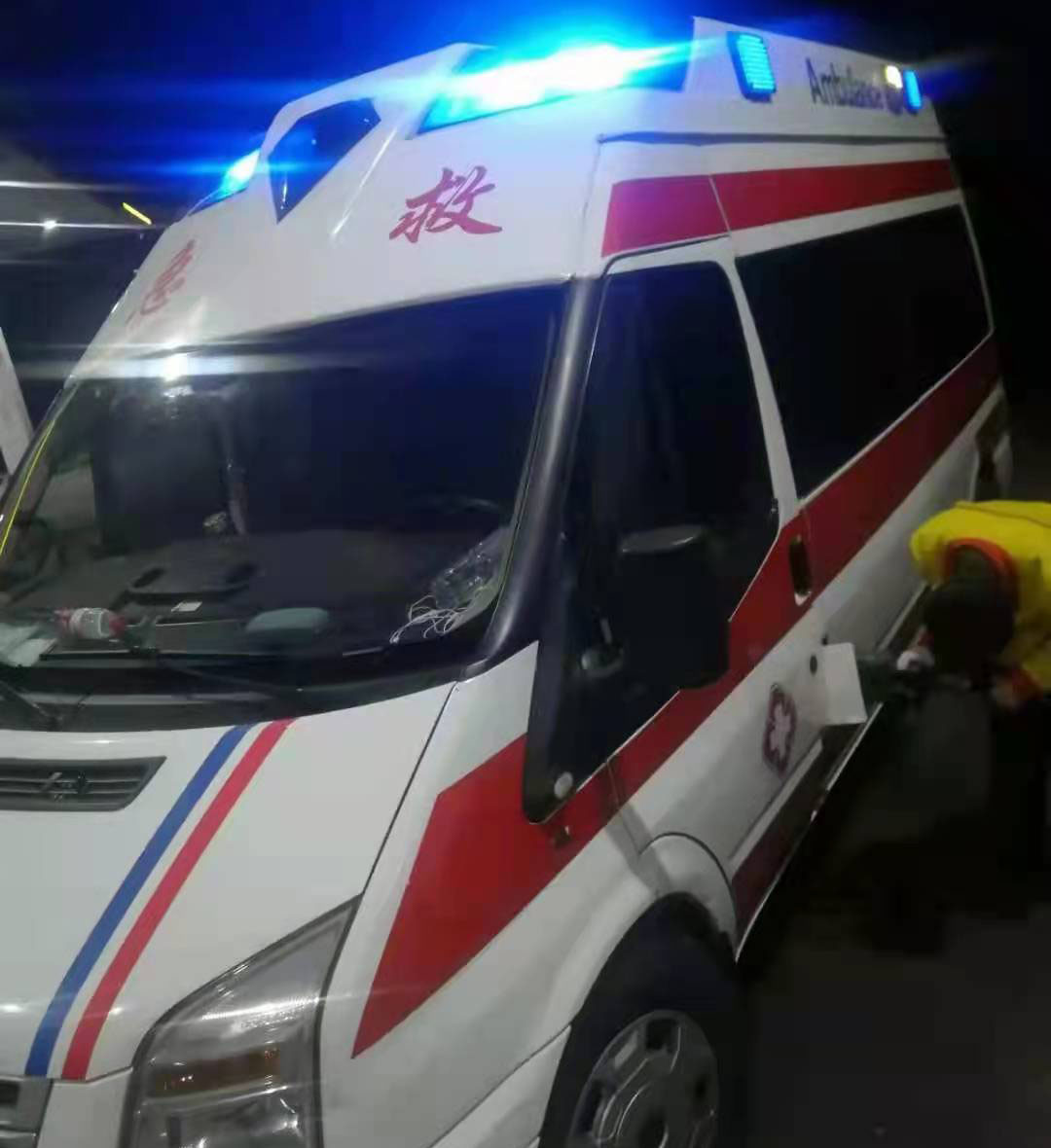 肇庆市专业救护车出租